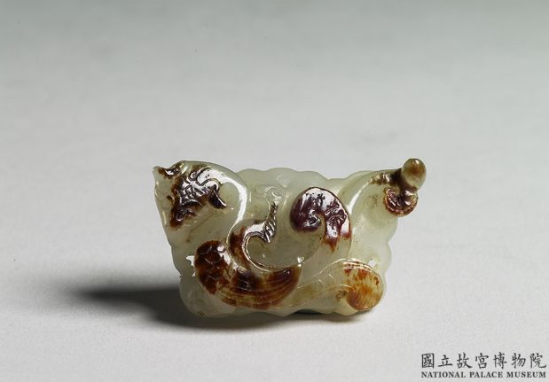 西漢中晚期 鳥紋玉劍摽改製玉飾
